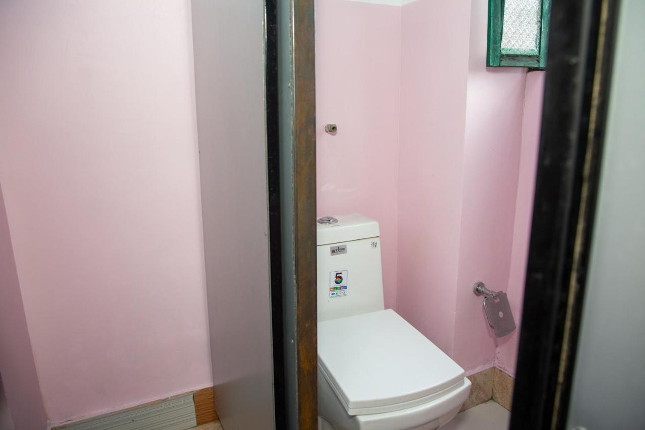 Trekkers Hostel Katmandu Dış mekan fotoğraf