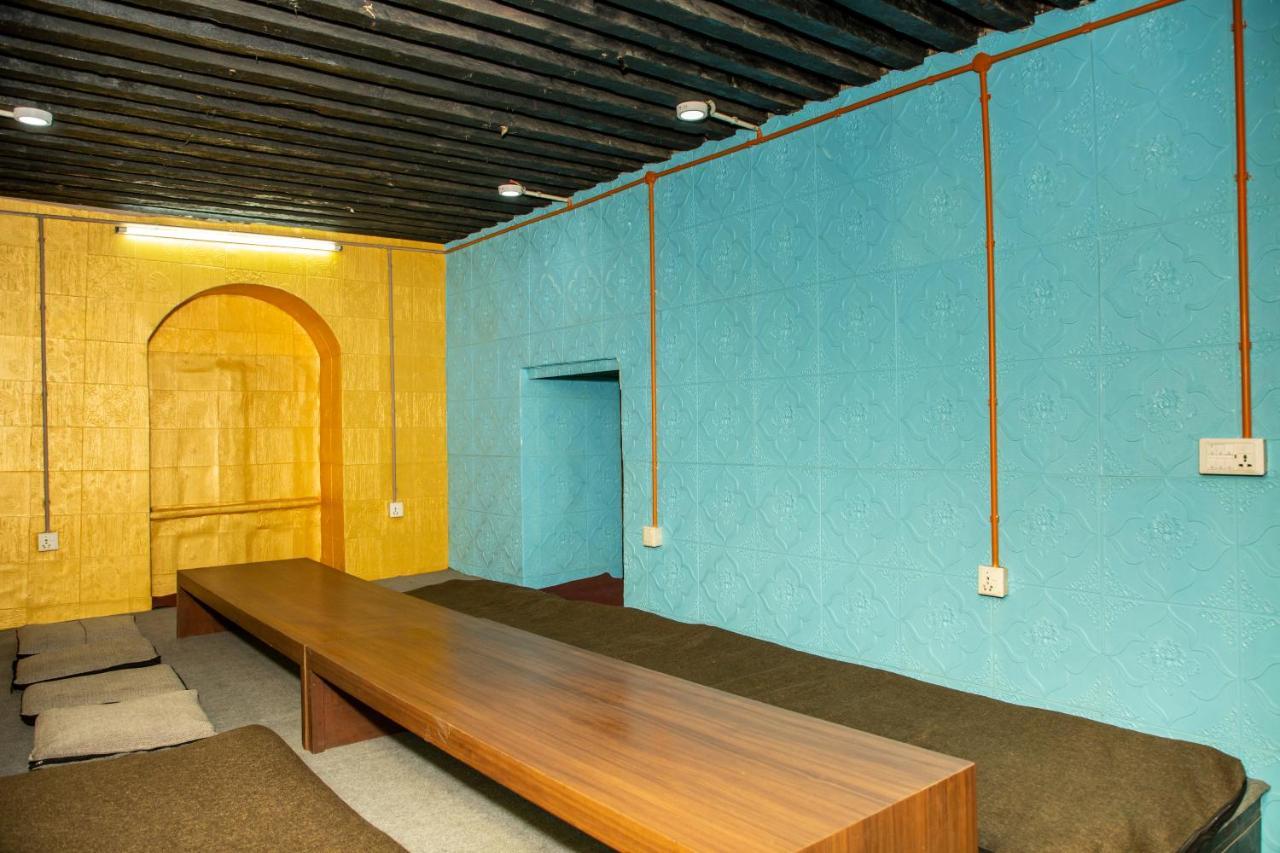 Trekkers Hostel Katmandu Dış mekan fotoğraf